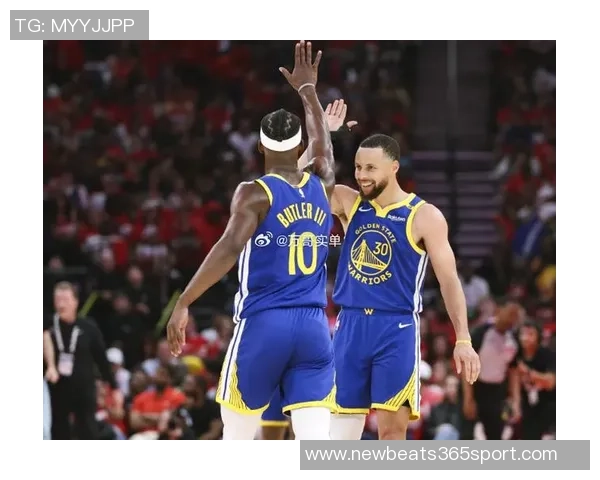 勇士半场领先太阳19分穆迪库里合力发威布克独撑球队